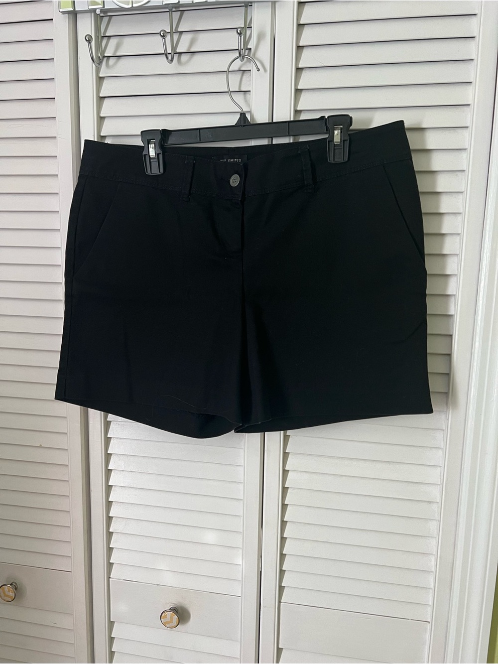 The Limited Black Tailored Bermuda Shorts with Front Pockets